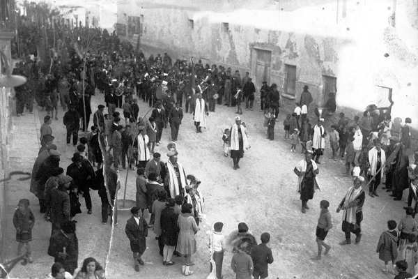 Informe histórico documentado sobre la antigüedad, evidencias materiales y continuidad histórica de la Comparsa de Marruecos de Sax (1866–1916)