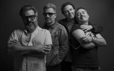 Love of Lesbian anuncia su retiro de los escenarios tras 25 años de carrera