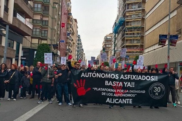 La movilización de autónomos reúne a casi 20.000 participantes en toda España