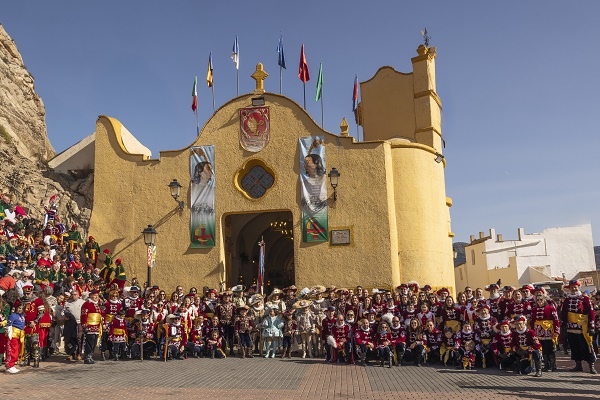 Los Garibaldinos aprueban una actualización de cuotas para reforzar la igualdad y la sostenibilidad de la comparsa