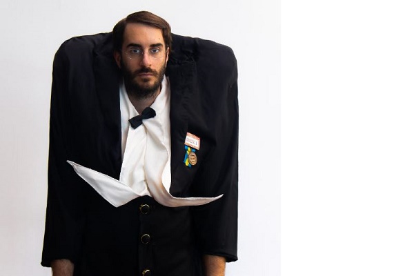 Irieix pone a cantar a media Barcelona y publica su nuevo videoclip