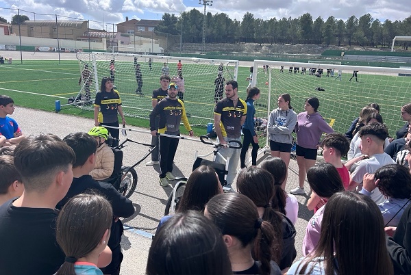 El IES Pascual Carrión celebra las I Jornadas Solidarias de Juegos Tradicionales e Inclusivos