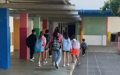 Sigue la huelga indefinida docente en Sax en defensa de una educación pública digna