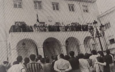 El edificio del Ayuntamiento de Sax cumple cincuenta años (1976-2026).