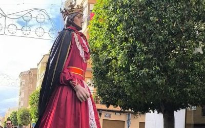 Alagón y Sax celebran las Bodas de Oro de sus gigantes: 50 años de la boda entre Don Ramón del Vinalopó y Doña Godina del Jalón