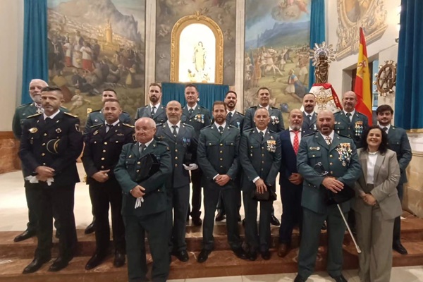 Guardia Civil de Sax iglesia